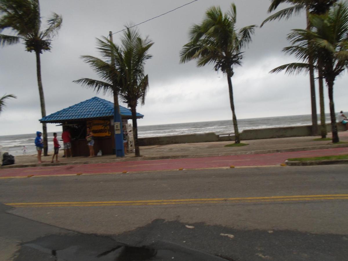 Apartamento em Mongaguá, Frente ao Mar Esterno foto