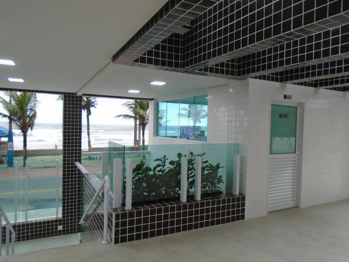 Apartamento em Mongaguá, Frente ao Mar Esterno foto